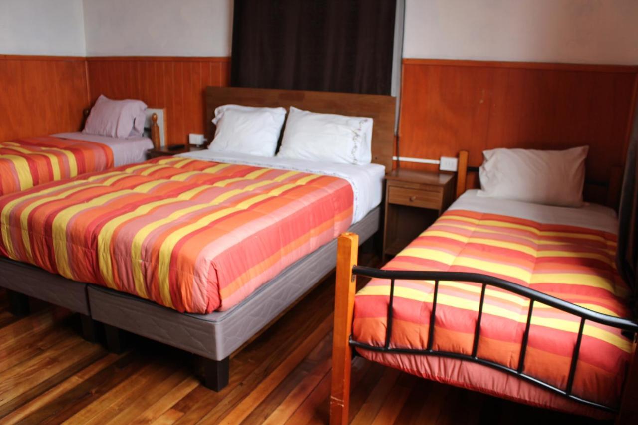 Hostal Capricho De Carlitos Valdivia Exterior photo